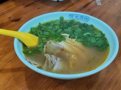 正宗牛肉汤面-潘国仙耳光馄饨(黄家阙路店)
