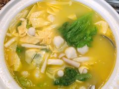 手工鱼丸-何氏排骨(左家塘店)