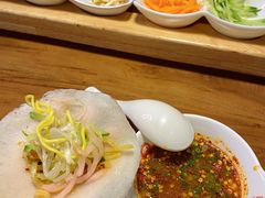 -鸿通城购物中心