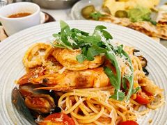 -théATRE茶聚场·餐厅(环球金融中心店)