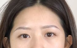 -一个差评成就的纹眉店