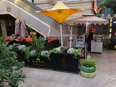 -何师烧烤·香辣蟹·川菜·30年老品牌(太古里旗舰店)