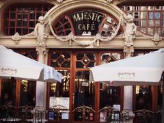 -Majestic Café
