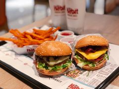 -The Habit Burger Grill 哈比特汉堡(复兴soho店)