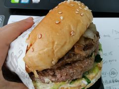 -The Habit Burger Grill 哈比特汉堡(爱琴海店)