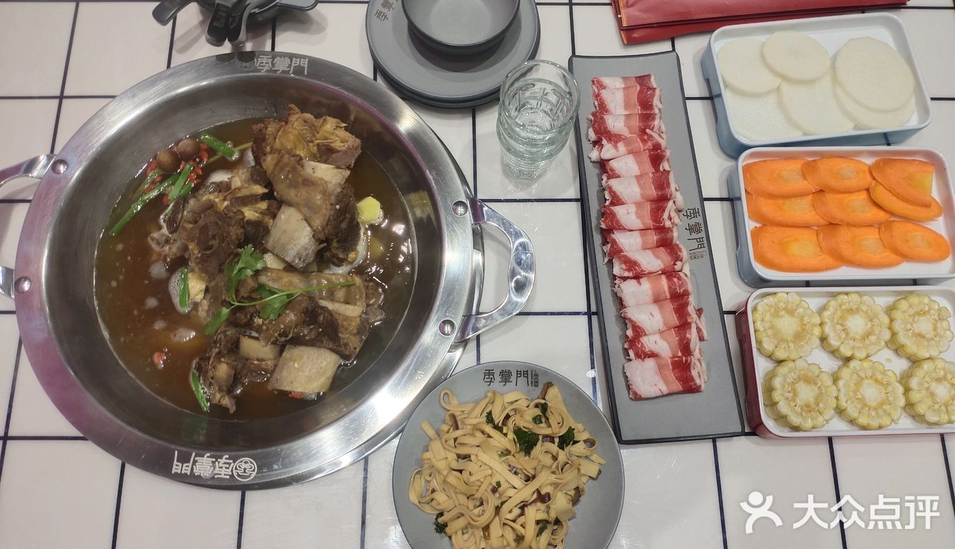 牛骨火锅[胜利]