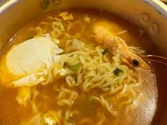 辛拉面-马路牙子地桌烤肉(工体店)