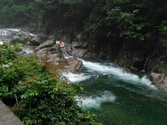 -安吉龙王山峡谷漂流