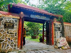 -Lam Vien Restaurant