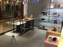 -BeLLE 百丽(上海月星环球港店)