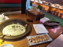 -咕嘟草帽鱼·牛奶一样的鲜鱼汤(天鹅湖万达广场店)