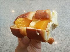 黄桃毛毛虫-仟吉KenGee(武汉高铁站店)