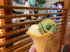 -松山湖凯悦酒店·Café自助餐厅·周末火舞秀表演