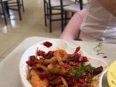 -覃记海鲜美食餐厅