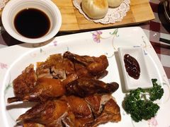 港式脆皮熏鸭-邓丽君音乐主题餐厅