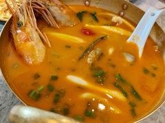 酸辣冬阴功海鲜汤檬粉-美奈小馆·东南亚菜(福田星河COCO Park店)