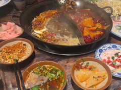 -周小明火锅(黑金冠社区店)