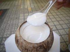 -椰爺爺·椰子冻砵仔糕