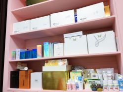 -斐尔国际皮肤管理中心