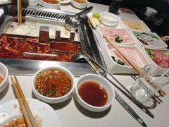 -海底捞火锅鲜切牛肉主题店(长寿路店)