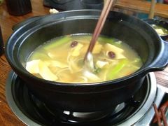 -陆记牛庄·碳锅龙虾烧烤(爱上花园店)