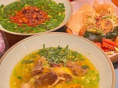 -八月美食小馆(银泰城总店)