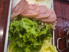 -沙胆彪炭炉牛杂煲(成都玉林店)