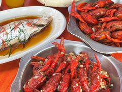 -丹水桥地锅鱼·翘嘴鲌·地方特色全鱼宴(丹江口大坝店)