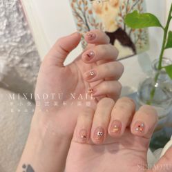 -米小兔美甲美睫