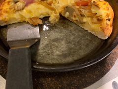 普装铁盘新品美式至尊四拼比萨-必胜客(新海上世界店)