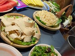 -由衷贵州酸汤牛肉火锅(新桥店)