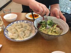 -东方饺子王(新阳路店)