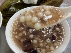 -芳婆糕团店(王府大街店)
