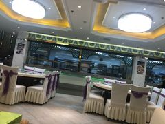 大堂-穆隆斋清真大饭店(串窑街店)