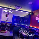很有亲和力，很喜欢这种酒吧风的烤肉店