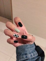 -俪颜·美甲美睫