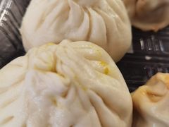 鲜肉笋丁小包子-白玉兰食品(中山公园龙之梦店)