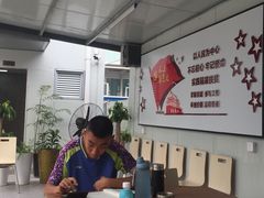 -喜憨儿洗车中心(梅林店)