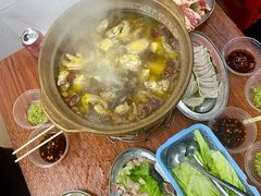 -威邵鸡煲(西华路总店)