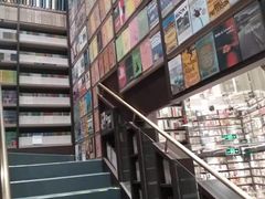 -钟书阁(群光广场店)