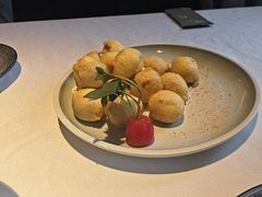 -八府香鸭·啫啫煲(华山路店)