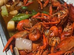 -三人行骨头王火锅(长寿店)
