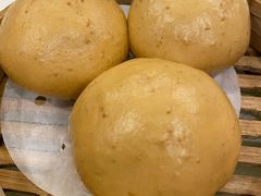 麦香核桃包-万山楼海鲜酒家·二十三年老字号