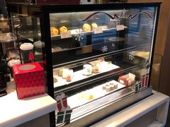 面包甜点陈列柜-麦当劳(新华路步步高店)