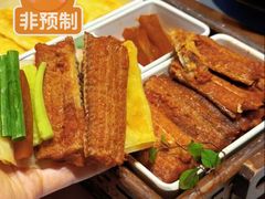 烙饼卷带鱼-四世同堂·京菜·烤鸭(双井店)
