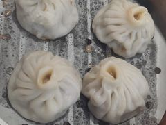 爆汁牛肉汤包-老新隆牛肉锅贴(新街口店)