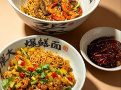 -李犟大爆鳝面·手工蟹黄包(湖滨西湖店)