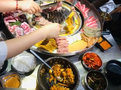 -哈哈碳都·牛肋条无限自助烤肉(台江万达店)