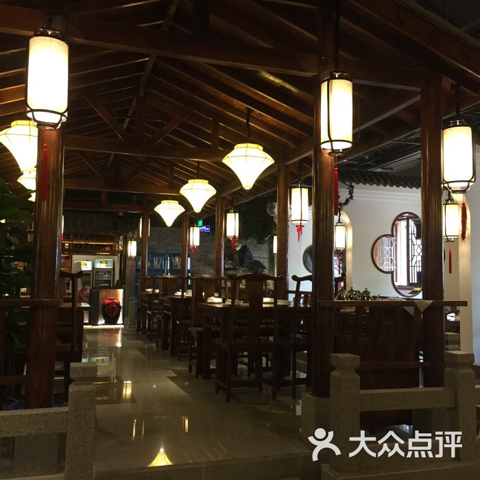 燕郊烧鸽子(和众店)大堂图片 - 第1张