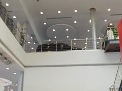 -成都中升之星奔驰4S店